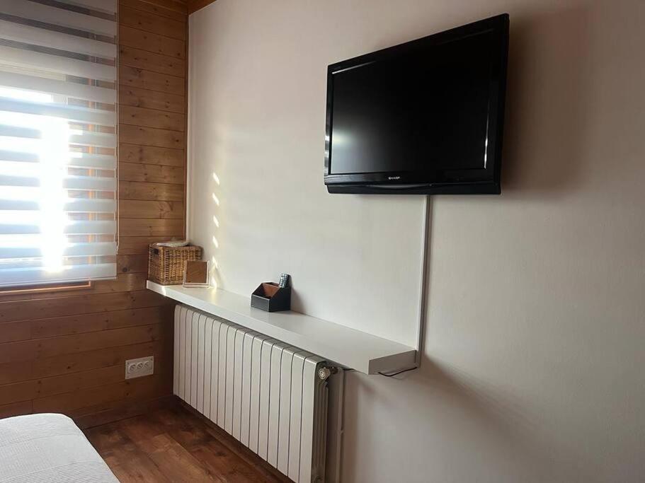 Atico Luminoso Centrico Y Comodo Apartment Figueres  Exterior photo